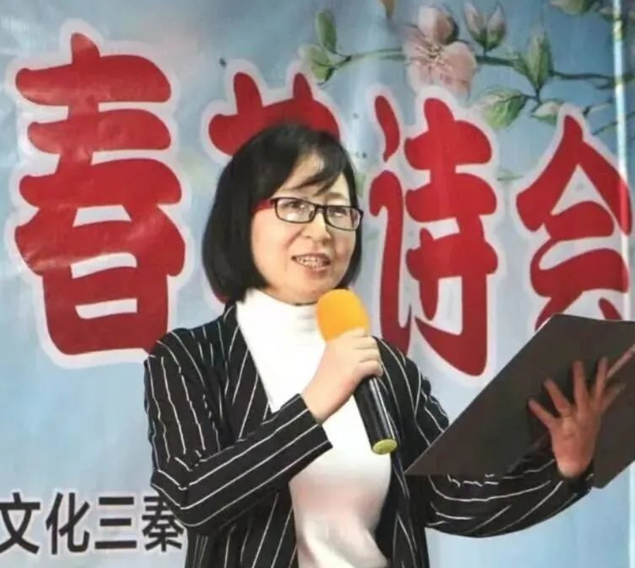 艺起飞诗书画雅集馆:家山蕴美·春花诗会”在西南塬区举办(图3)